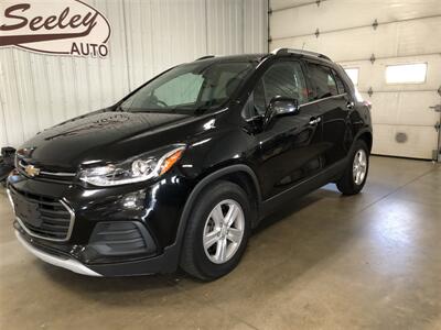 2018 Chevrolet Trax LT   - Photo 2 - Saint Louis, MI 48880-9800