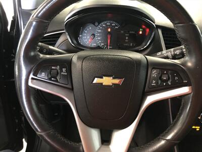 2018 Chevrolet Trax LT   - Photo 8 - Saint Louis, MI 48880-9800