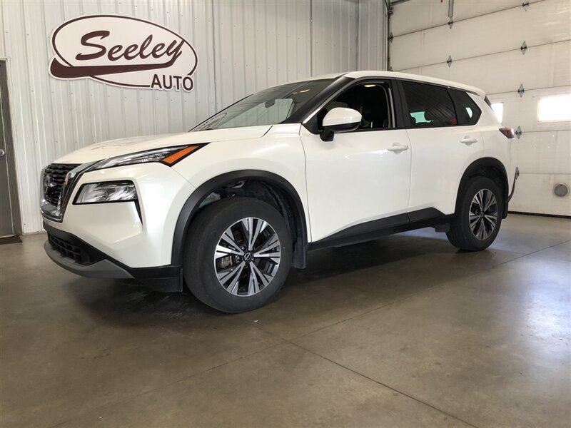2023 Nissan Rogue SV - Photo 1 - Saint Louis, MI 48880-9800