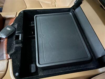 2016 Cadillac Escalade ESV Platinum   - Photo 26 - Saint Louis, MI 48880-9800