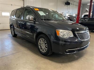 2014 Chrysler Town and Country Touring-L   - Photo 5 - Saint Louis, MI 48880-9800