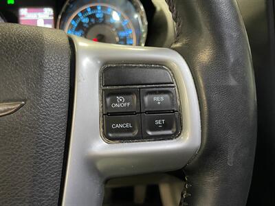 2014 Chrysler Town and Country Touring-L   - Photo 12 - Saint Louis, MI 48880-9800