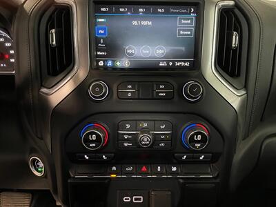 2021 Chevrolet Silverado 1500 LT - Photo 13 - Saint Louis, MI 48880-9800