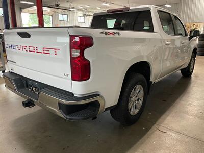 2021 Chevrolet Silverado 1500 LT - Photo 6 - Saint Louis, MI 48880-9800