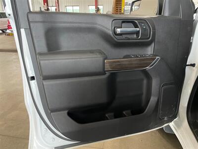 2021 Chevrolet Silverado 1500 LT - Photo 22 - Saint Louis, MI 48880-9800