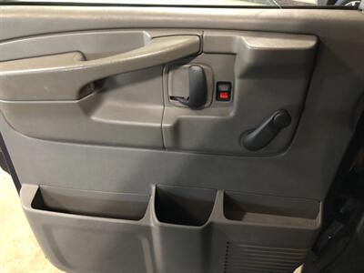 2006 Chevrolet Express LS 1500 - Photo 17 - Saint Louis, MI 48880-9800