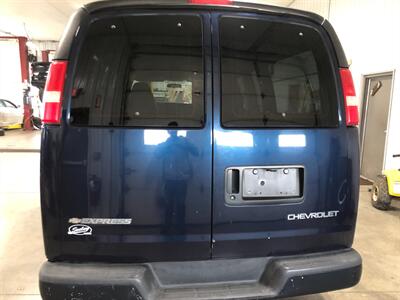 2006 Chevrolet Express LS 1500   - Photo 23 - Saint Louis, MI 48880-9800