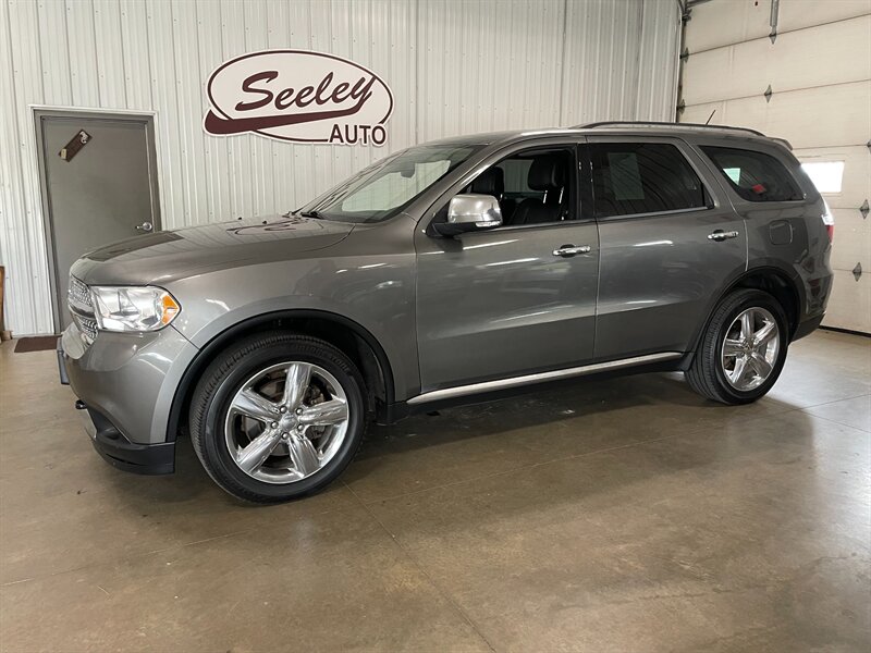 2011 Dodge Durango Citadel   - Photo 1 - Saint Louis, MI 48880-9800