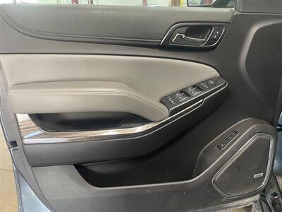 2020 Chevrolet Suburban LT   - Photo 20 - Saint Louis, MI 48880-9800