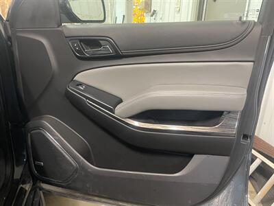2020 Chevrolet Suburban LT   - Photo 21 - Saint Louis, MI 48880-9800