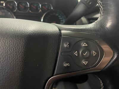 2020 Chevrolet Suburban LT   - Photo 11 - Saint Louis, MI 48880-9800