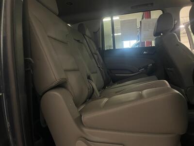 2020 Chevrolet Suburban LT   - Photo 18 - Saint Louis, MI 48880-9800