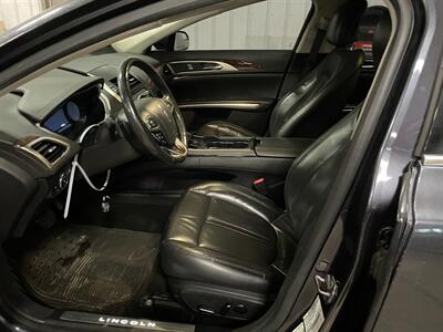 2013 Lincoln MKZ - Photo 2 - Saint Louis, MI 48880-9800