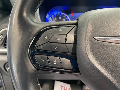 2018 Chrysler Pacifica Touring L Plus - Photo 8 - Saint Louis, MI 48880-9800