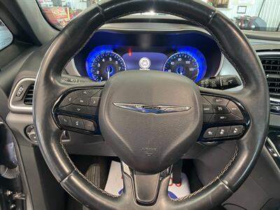 2018 Chrysler Pacifica Touring L Plus - Photo 7 - Saint Louis, MI 48880-9800