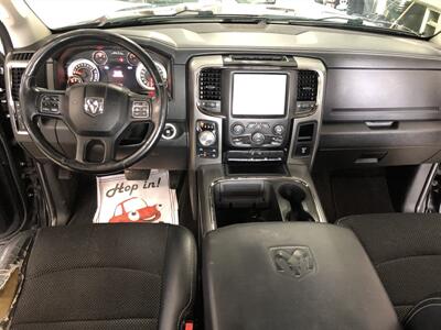 2017 RAM 1500 Night   - Photo 8 - Saint Louis, MI 48880-9800