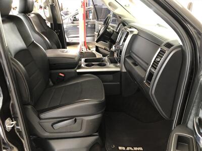 2017 RAM 1500 Night   - Photo 18 - Saint Louis, MI 48880-9800