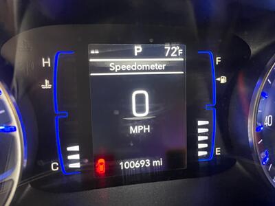 2022 Chrysler Voyager LX   - Photo 8 - Saint Louis, MI 48880-9800