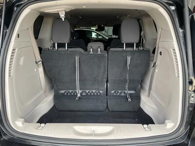 2022 Chrysler Voyager LX   - Photo 24 - Saint Louis, MI 48880-9800