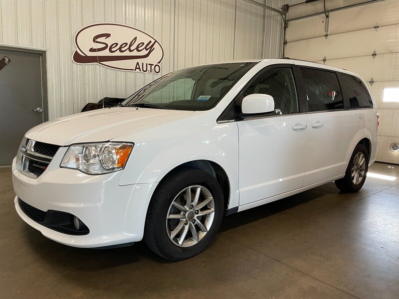 2019 Dodge Grand Caravan SXT   - Photo 1 - Saint Louis, MI 48880-9800