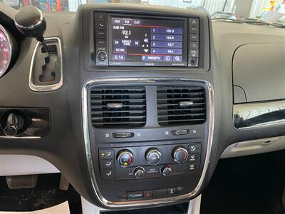 2019 Dodge Grand Caravan SXT - Photo 13 - Saint Louis, MI 48880-9800