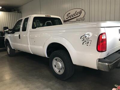 2015 Ford F-250 Super Duty XL   - Photo 3 - Saint Louis, MI 48880-9800
