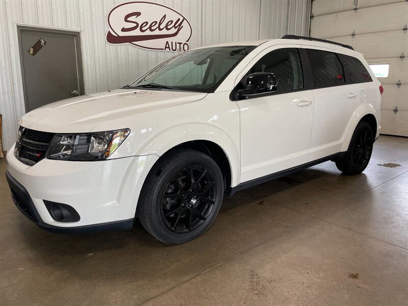 2016 Dodge Journey R/T   - Photo 1 - Saint Louis, MI 48880-9800