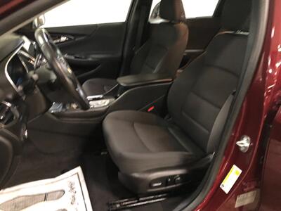 2016 Chevrolet Malibu LT   - Photo 14 - Saint Louis, MI 48880-9800