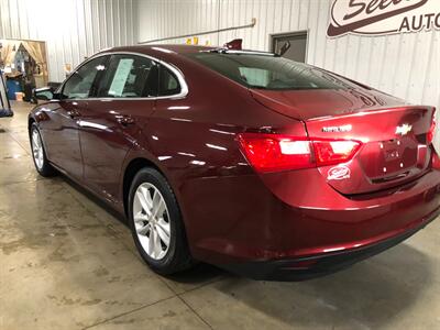 2016 Chevrolet Malibu LT   - Photo 3 - Saint Louis, MI 48880-9800