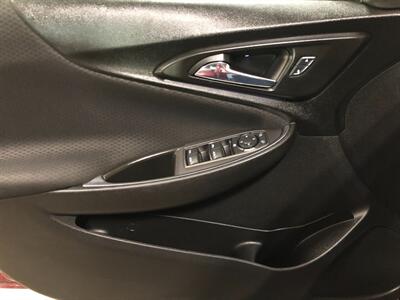 2016 Chevrolet Malibu LT   - Photo 19 - Saint Louis, MI 48880-9800