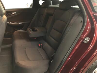 2016 Chevrolet Malibu LT   - Photo 15 - Saint Louis, MI 48880-9800