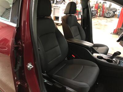 2016 Chevrolet Malibu LT   - Photo 16 - Saint Louis, MI 48880-9800