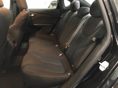 2015 Dodge Dart SXT   - Photo 16 - Saint Louis, MI 48880-9800