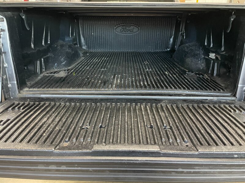 2011 Ford F-150 XL - Photo 21 - Saint Louis, MI 48880-9800