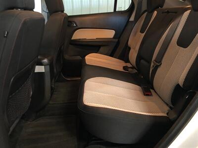 2017 Chevrolet Equinox LT - Photo 15 - Saint Louis, MI 48880-9800