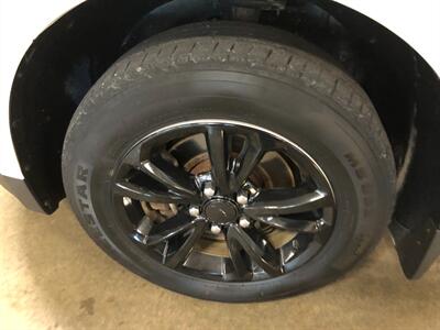 2017 Chevrolet Equinox LT - Photo 21 - Saint Louis, MI 48880-9800