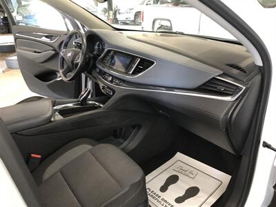 2020 Buick Enclave Preferred   - Photo 19 - Saint Louis, MI 48880-9800