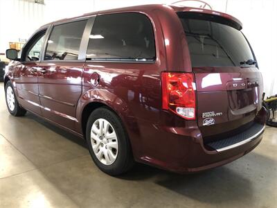 2017 Dodge Grand Caravan SE   - Photo 3 - Saint Louis, MI 48880-9800