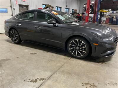 2021 Hyundai SONATA Limited   - Photo 4 - Saint Louis, MI 48880-9800
