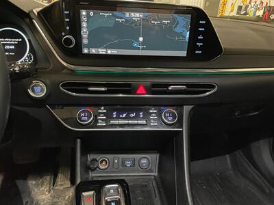 2021 Hyundai SONATA Limited   - Photo 9 - Saint Louis, MI 48880-9800