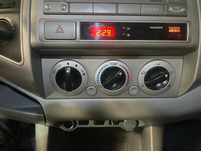 2011 Toyota Tacoma V6 - Photo 11 - Saint Louis, MI 48880-9800