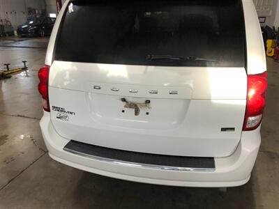2011 Dodge Grand Caravan Express   - Photo 24 - Saint Louis, MI 48880-9800