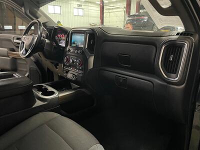 2019 Chevrolet Silverado 1500 LT Trail Boss   - Photo 21 - Saint Louis, MI 48880-9800