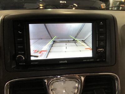2016 Chrysler Town & Country Touring-L   - Photo 13 - Saint Louis, MI 48880-9800