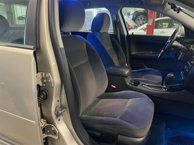 2012 Chevrolet Impala LS   - Photo 19 - Saint Louis, MI 48880-9800