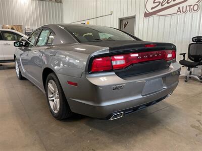 2011 Dodge Charger SXT - Photo 3 - Saint Louis, MI 48880-9800