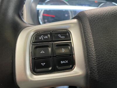 2011 Dodge Charger SXT - Photo 20 - Saint Louis, MI 48880-9800