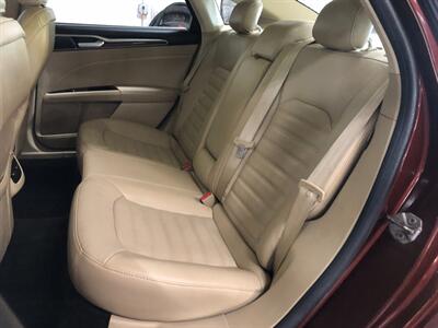 2016 Ford Fusion SE   - Photo 18 - Saint Louis, MI 48880-9800