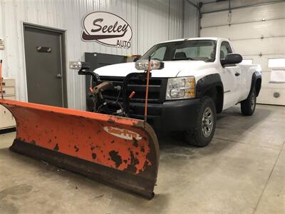 2010 Chevrolet Silverado 1500 Work Truck   - Photo 2 - Saint Louis, MI 48880-9800