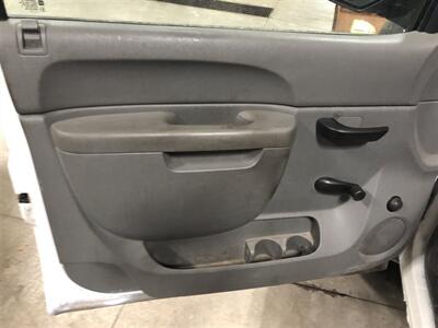 2010 Chevrolet Silverado 1500 Work Truck   - Photo 15 - Saint Louis, MI 48880-9800